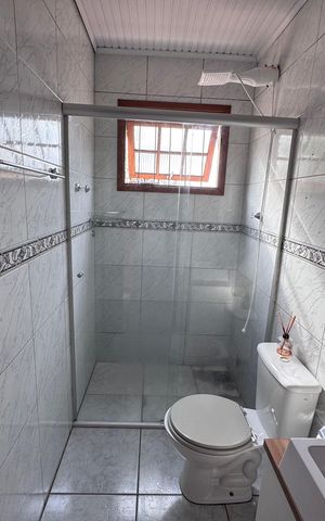 Casa à venda com 110m², 2 quartos e 4 vagas Casa à venda com 110m², 2 quartos e 4 vagasBanheiro
