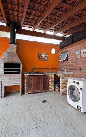 Casa à venda com 110m², 2 quartos e 4 vagas Casa à venda com 110m², 2 quartos e 4 vagasÁrea Externa