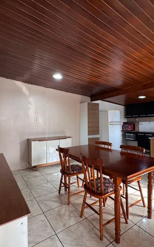 Casa à venda com 110m², 2 quartos e 4 vagas Casa à venda com 110m², 2 quartos e 4 vagasSala de Jantar