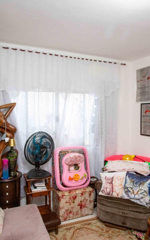 Casa à venda com 206m², 2 quartos e 2 vagasSala
