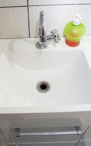 Casa à venda com 206m², 2 quartos e 2 vagasBanheiro Casa 1