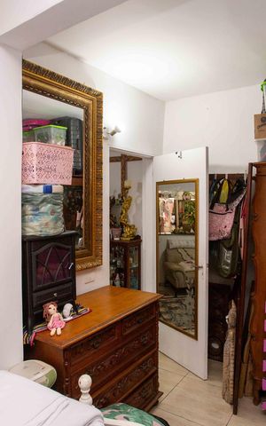 Casa à venda com 206m², 2 quartos e 2 vagasQuarto Casa 1