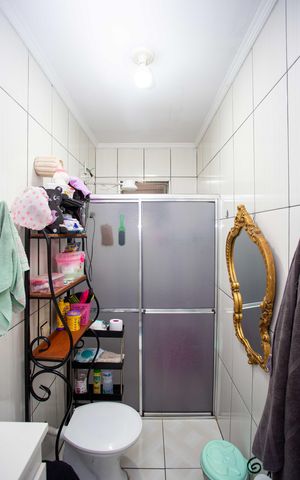 Casa à venda com 206m², 2 quartos e 2 vagasBanheiro Casa 1