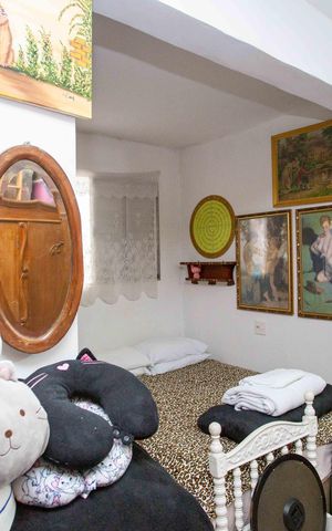 Casa à venda com 206m², 2 quartos e 2 vagasQuarto Casa 1