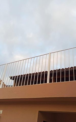 Casa à venda com 147m², 2 quartos e 3 vagas