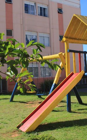 Apartamento para alugar com 48m², 2 quartos e 1 vaga Apartamento para alugar com 48m², 2 quartos e 1 vagaÁrea comum - Playground