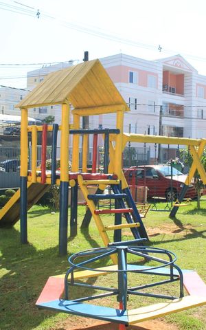 Apartamento para alugar com 48m², 2 quartos e 1 vaga Apartamento para alugar com 48m², 2 quartos e 1 vagaÁrea comum - Playground