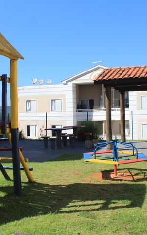 Apartamento para alugar com 48m², 2 quartos e 1 vaga Apartamento para alugar com 48m², 2 quartos e 1 vagaÁrea comum - Playground