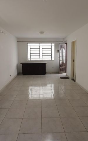 Casa à venda com 251m², 7 quartos e 4 vagasSala 2