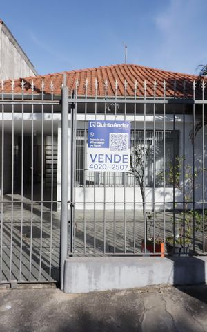Casa à venda com 251m², 7 quartos e 4 vagasFachada
