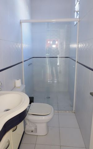 Casa à venda com 251m², 7 quartos e 4 vagasBanheiro 2