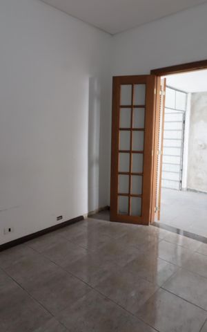 Casa à venda com 251m², 7 quartos e 4 vagasQuarto 2