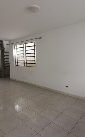Casa à venda com 251m², 7 quartos e 4 vagasSala 2