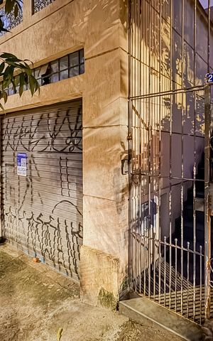 Casa para alugar com 205m², 3 quartos e 1 vaga Casa para alugar com 205m², 3 quartos e 1 vagaFachada e Plaquinha