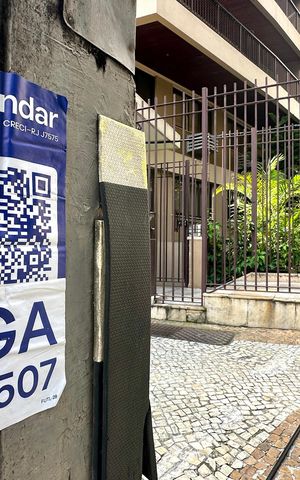 Apartamento para alugar com 200m², 3 quartos e 2 vagas