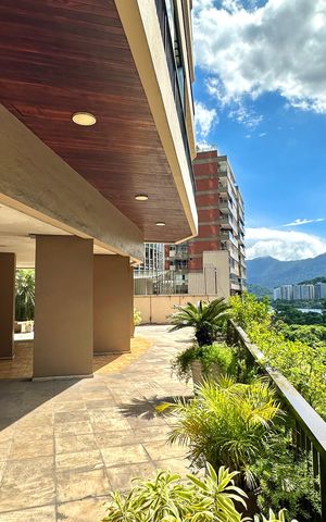 Apartamento para alugar com 200m², 3 quartos e 2 vagas