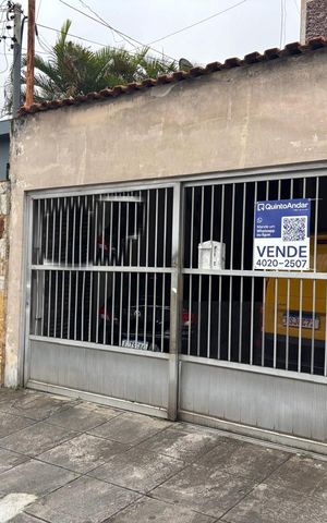 Casa à venda com 200m², 4 quartos e 2 vagasFachada 