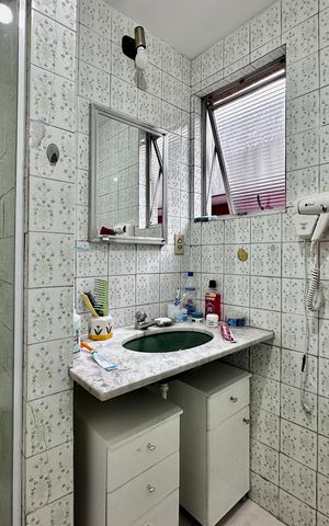 Apartamento à venda com 60m², 2 quartos e 1 vaga Apartamento à venda com 60m², 2 quartos e 1 vagaBanheiro