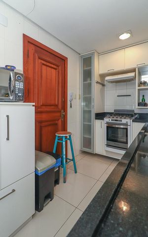 Apartamento à venda com 211m², 2 quartos e 2 vagasCozinha