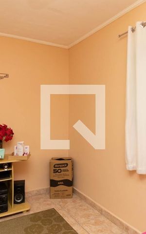 Casa à venda com 90m², 2 quartos e sem vaga
