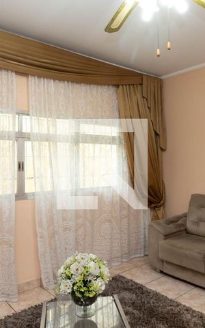 Casa à venda com 90m², 2 quartos e sem vaga