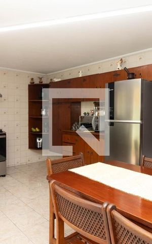 Casa à venda com 90m², 2 quartos e sem vaga