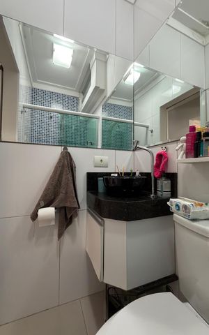 Casa à venda com 103m², 3 quartos e 1 vaga Casa à venda com 103m², 3 quartos e 1 vagaBanheiro Social
