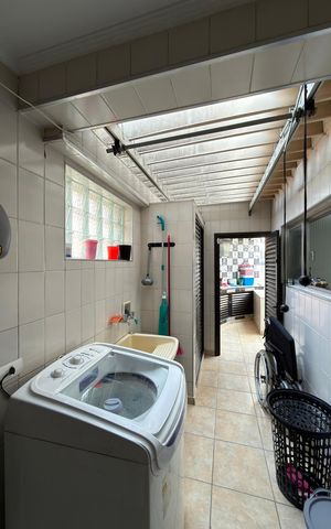 Casa à venda com 103m², 3 quartos e 1 vaga Casa à venda com 103m², 3 quartos e 1 vagaÁrea de Serviço