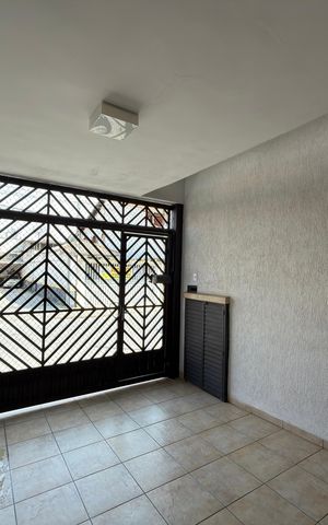 Casa à venda com 103m², 3 quartos e 1 vaga Casa à venda com 103m², 3 quartos e 1 vagaGaragem