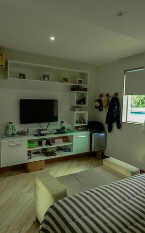 Casa à venda com 550m², 4 quartos e 5 vagas Casa à venda com 550m², 4 quartos e 5 vagasSuíte 2