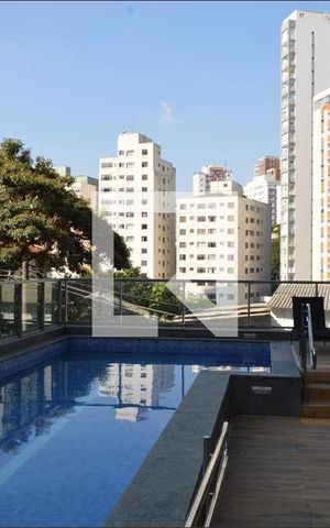 Studio à venda com 28m², 1 quarto e sem vagaPiscina