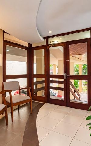 Apartamento à venda com 81m², 2 quartos e 1 vagaHall de entrada