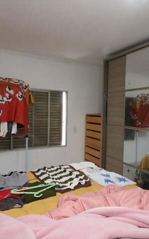 Casa para alugar com 200m², 2 quartos e 5 vagasQuarto