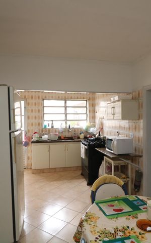 Casa para alugar com 200m², 2 quartos e 5 vagasCozinha
