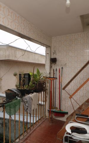 Casa para alugar com 200m², 2 quartos e 5 vagasÁrea de Serviço