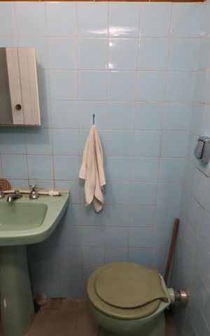 Casa para alugar com 200m², 2 quartos e 5 vagasBanheiro Salão