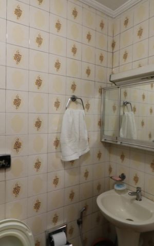 Casa para alugar com 200m², 2 quartos e 5 vagasBanheiro