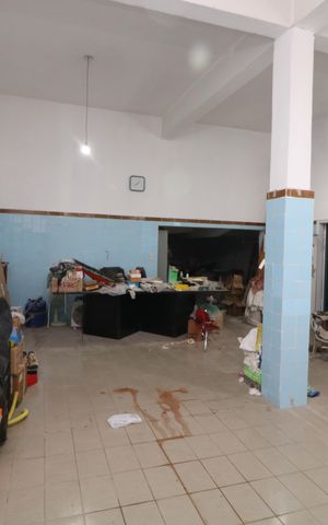 Casa para alugar com 200m², 2 quartos e 5 vagasSalão/Garagem