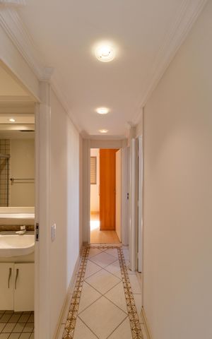 Apartamento à venda com 75m², 3 quartos e 1 vaga Apartamento à venda com 75m², 3 quartos e 1 vagaCorredor