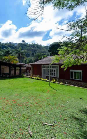 Casa de condomínio para alugar com 1200m², 4 quartos e 6 vagas Casa de condomínio para alugar com 1200m², 4 quartos e 6 vagasJardim
