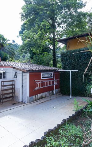 Casa de condomínio para alugar com 1200m², 4 quartos e 6 vagas Casa de condomínio para alugar com 1200m², 4 quartos e 6 vagasAnexo I