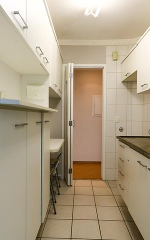 Apartamento para alugar com 83m², 3 quartos e 2 vagas Apartamento para alugar com 83m², 3 quartos e 2 vagasCozinha