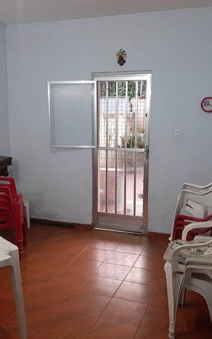 Casa à venda com 360m², 3 quartos e 8 vagas Casa à venda com 360m², 3 quartos e 8 vagasSala 2