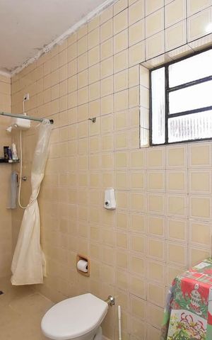Casa de condomínio à venda com 150m², 2 quartos e 3 vagasBanheiro