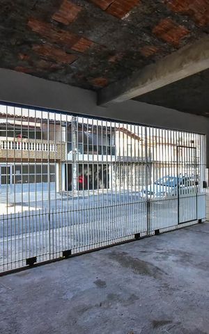 Casa de condomínio à venda com 150m², 2 quartos e 3 vagasGaragem