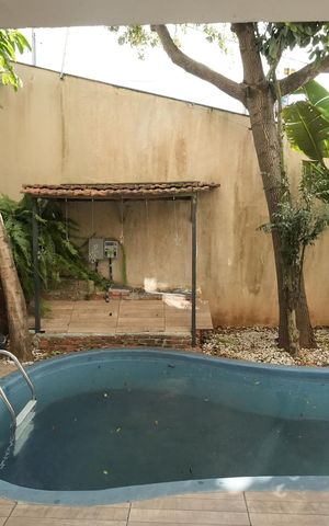 Casa para alugar com 193m², 3 quartos e 5 vagasQuintal