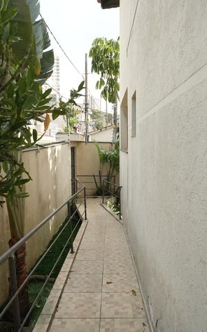 Casa para alugar com 193m², 3 quartos e 5 vagasQuintal