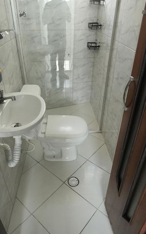 Casa para alugar com 193m², 3 quartos e 5 vagasBanheiro Social