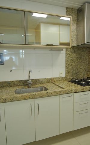 Apartamento à venda com 91m², 3 quartos e 2 vagasCozinha 