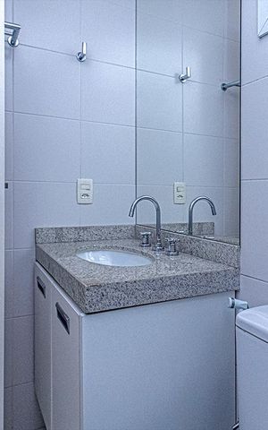 Apartamento para alugar com 256m², 2 quartos e 4 vagas Apartamento para alugar com 256m², 2 quartos e 4 vagasBanheiro da Suíte